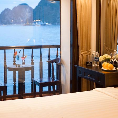 Alisa Premier Cruise Hotel Ha Long Exterior photo