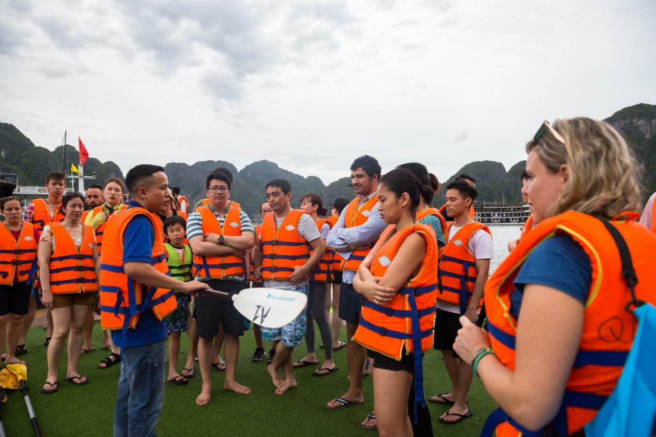 Alisa Premier Cruise Hotel Ha Long Exterior photo