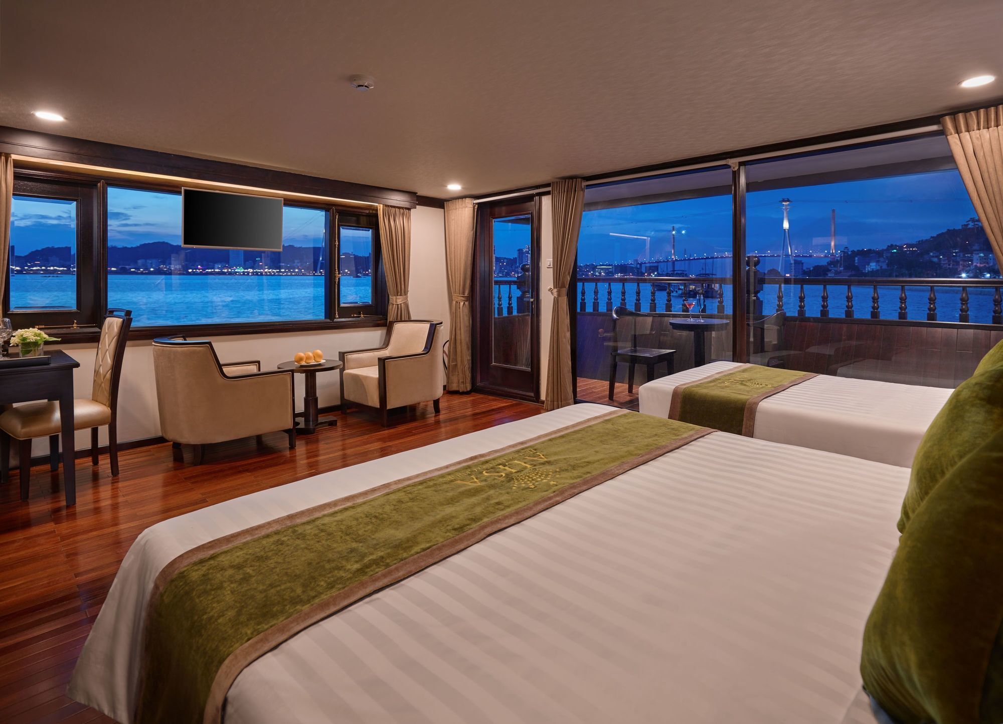 Alisa Premier Cruise Hotel Ha Long Exterior photo