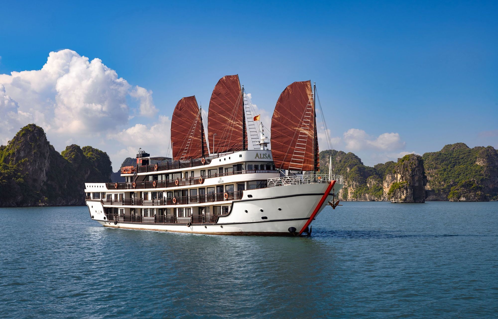 Alisa Premier Cruise Hotel Ha Long Exterior photo