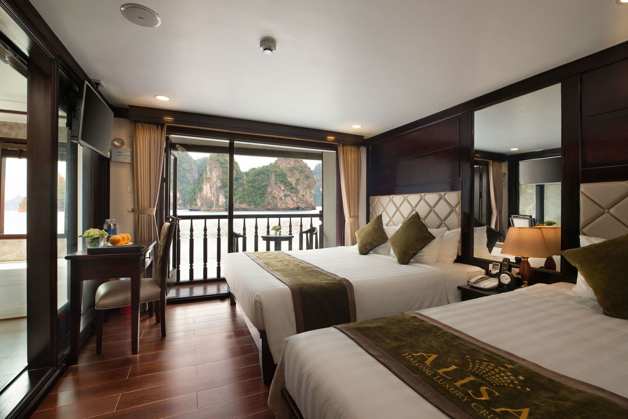 Alisa Premier Cruise Hotel Ha Long Exterior photo